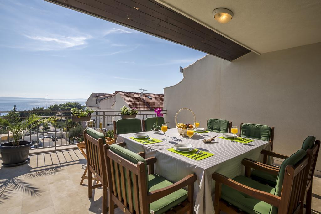 Holiday Home Petra Podstrana Bagian luar foto